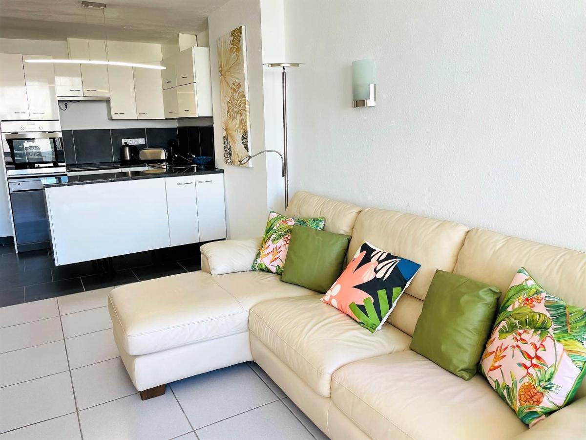 La Lajilla Apartment *